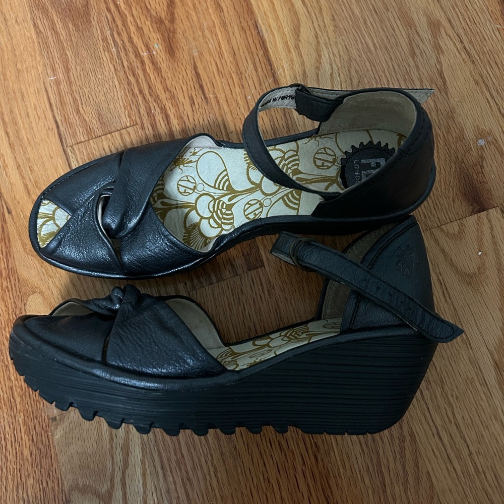 Fly London Black Leather Wedge Sandals